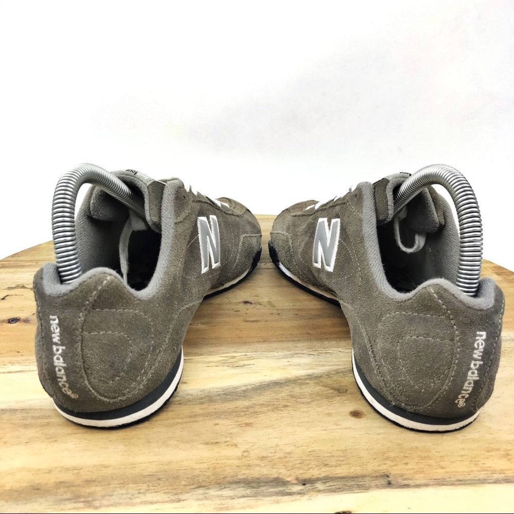 New Balance 442 Gray Sneakers with White Accents - Picture 5 of 8